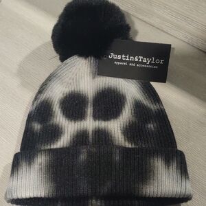 Justin & Taylor Hat (New W/Tags) Black,White Tie Dye W/ Pom-Pom